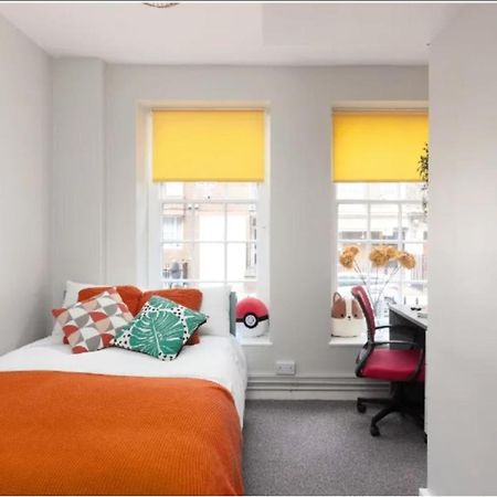 Spacious Room With Shared Facilities Londres Exterior foto