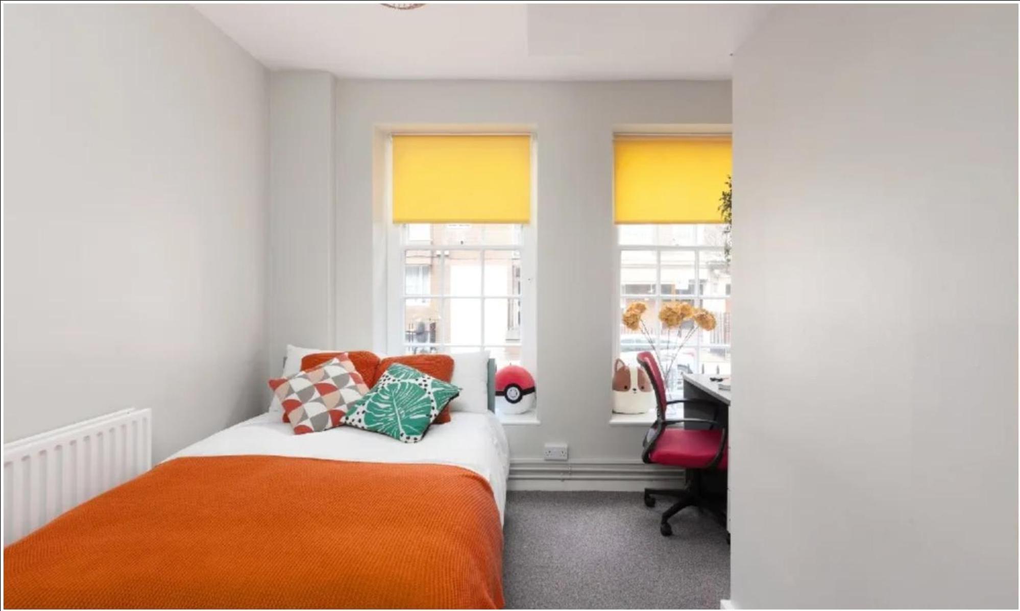 Spacious Room With Shared Facilities Londres Exterior foto