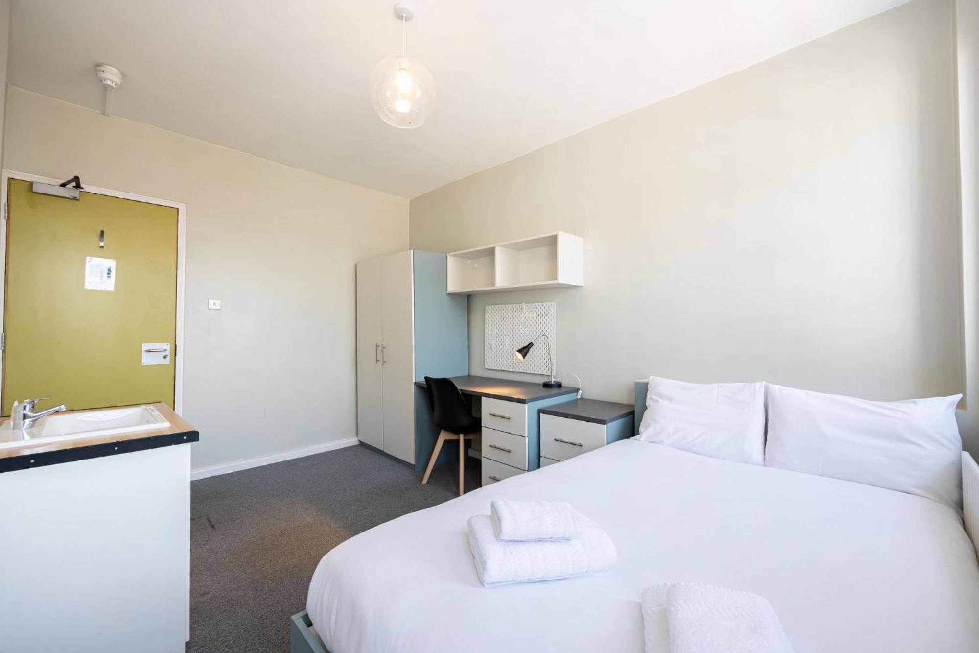 Spacious Room With Shared Facilities Londres Exterior foto