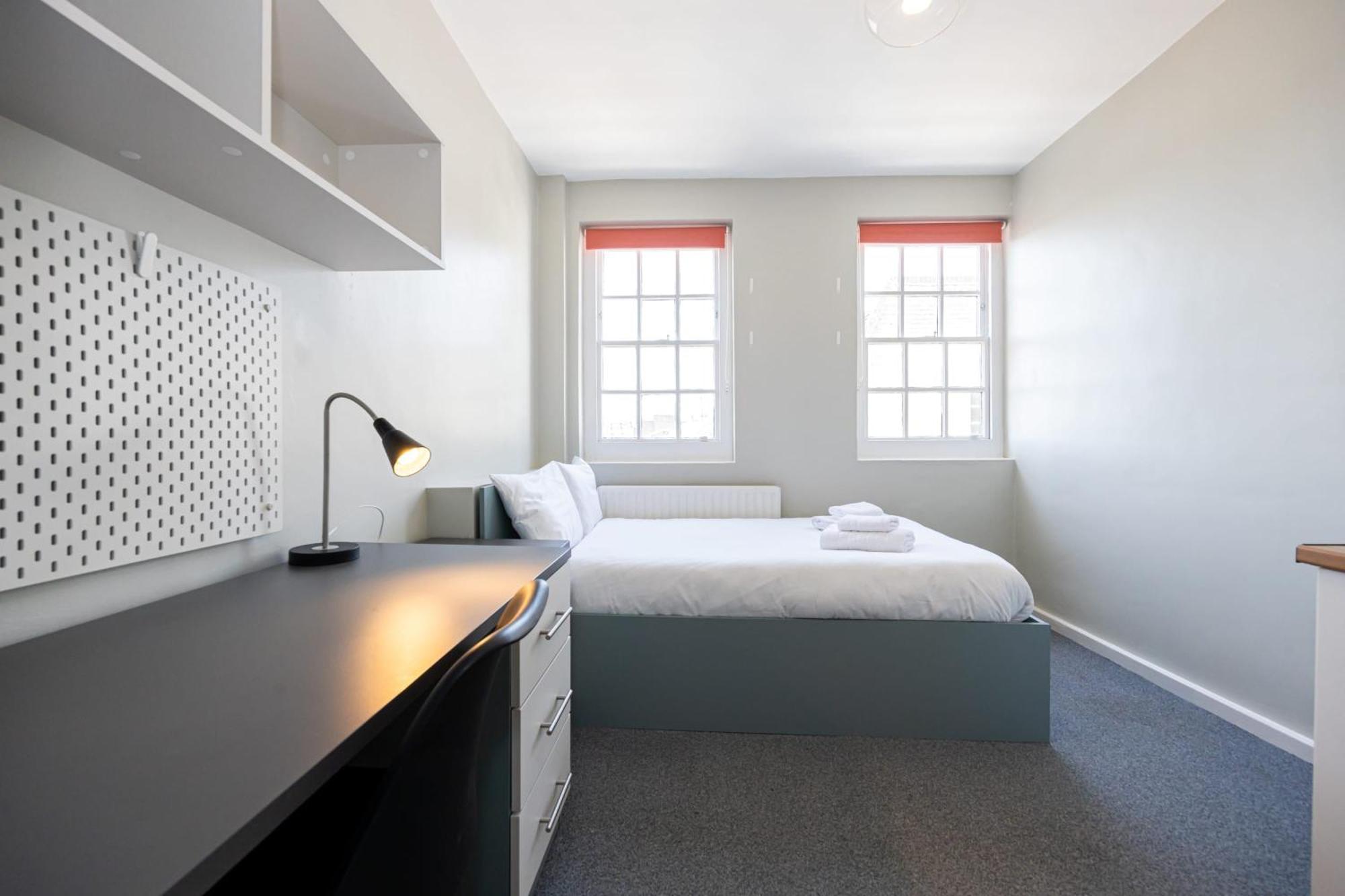 Spacious Room With Shared Facilities Londres Exterior foto